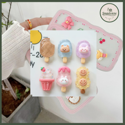 trang trí ốp lưng điện thoại bằng sticker cute